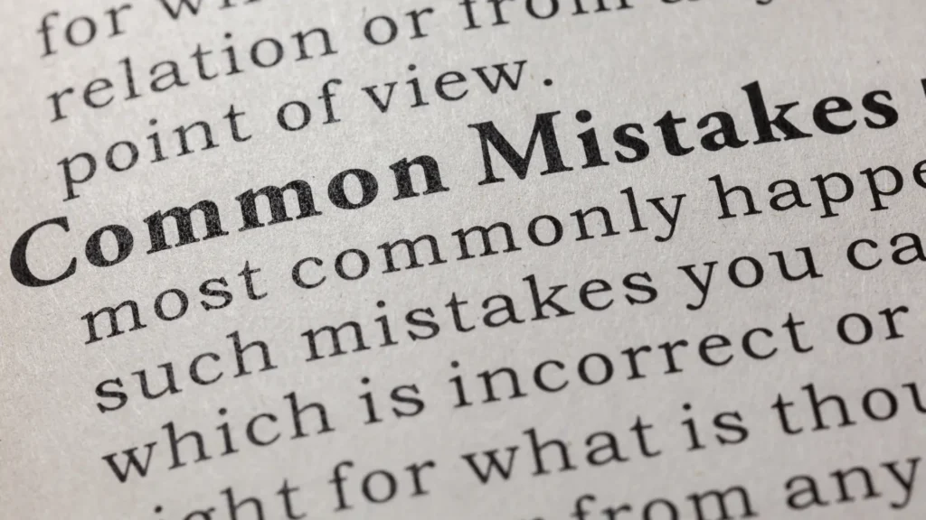 Common mistakes when balancing evergreen and trending topics in content strategy.