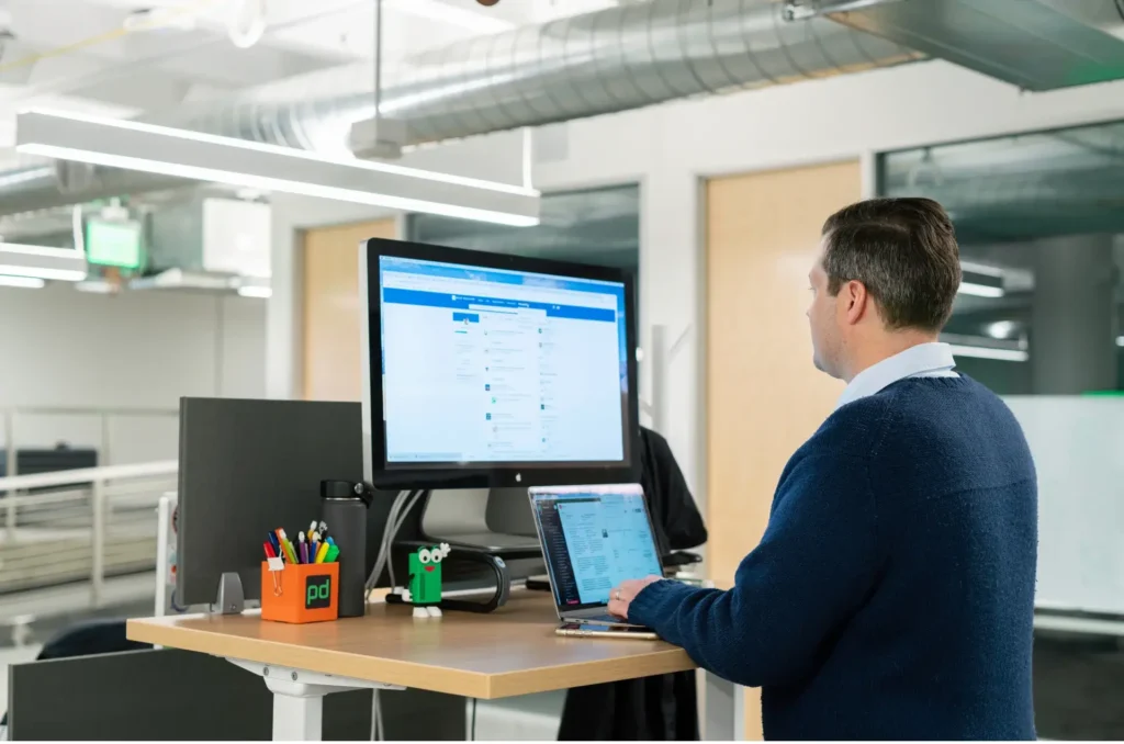 Evergreen content for social media works well on LinkedIn for B2B brands.