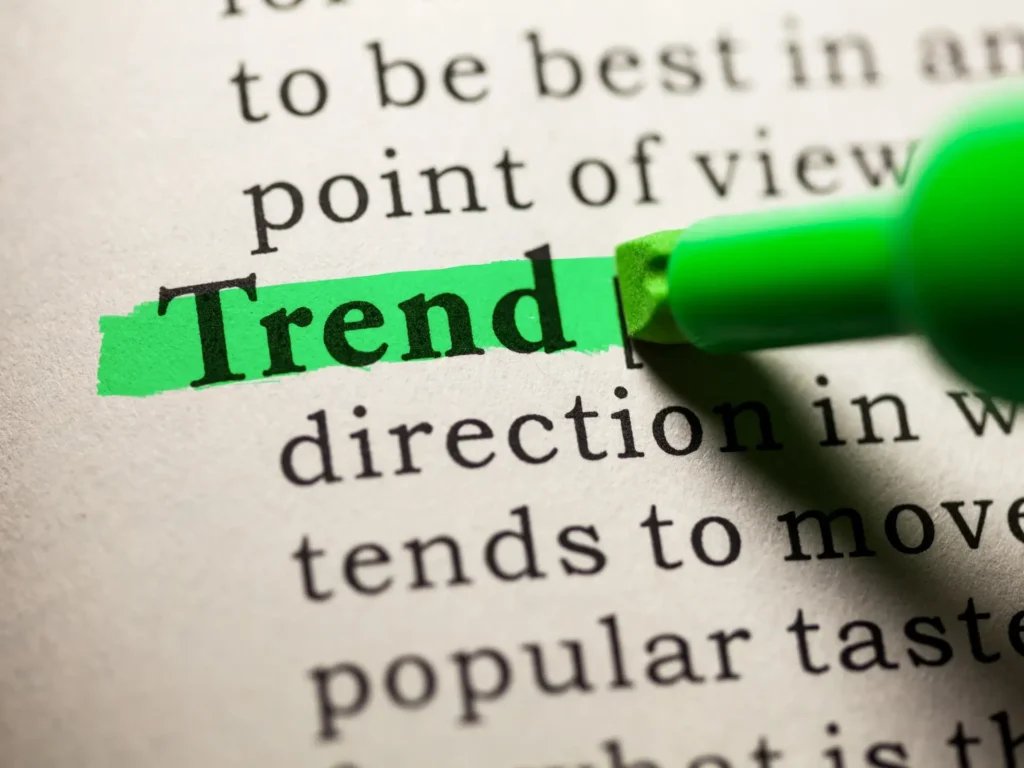 Evergreen vs trending content with a timeless angle for posts.